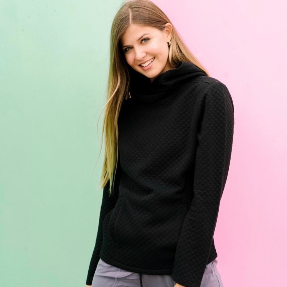 Zyia black quilted hoodie
